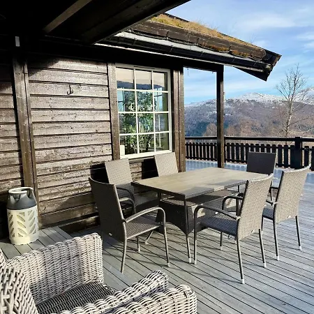 Great Mountain With Jacuzzi In Beautiful Surroundings Stranda (More og Romsdal)